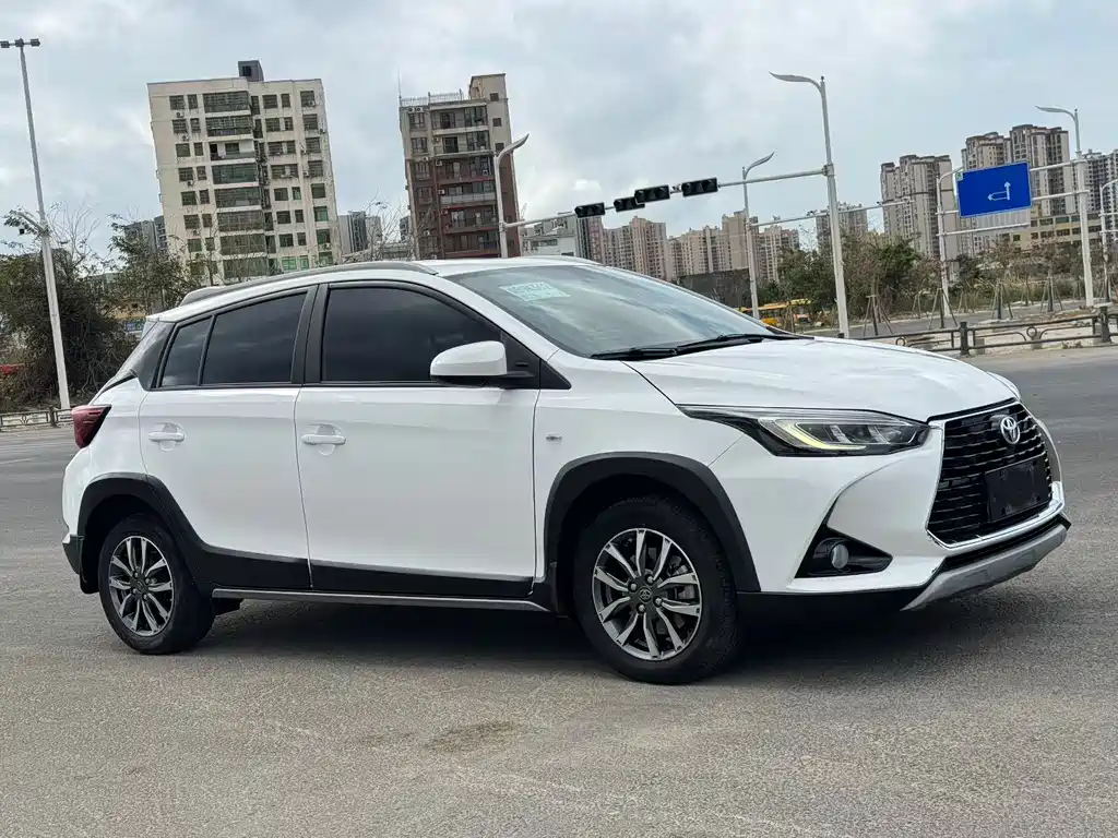 TOYOTA YARIS L ZHIXUAN