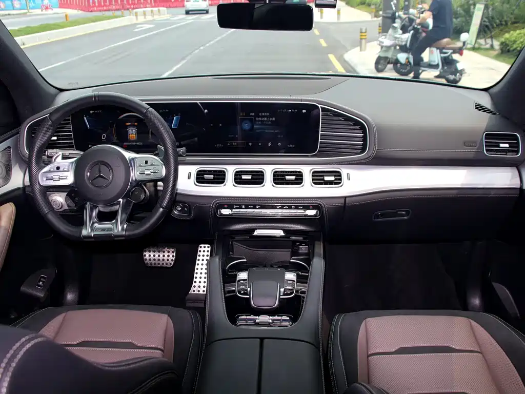Mercedes-Benz GLE AMG — миниатюра 7