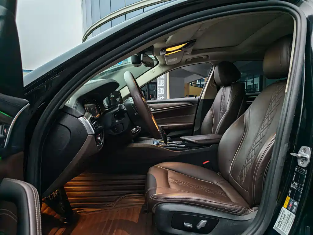BMW 5 Series 5 2018 530Le Luxury