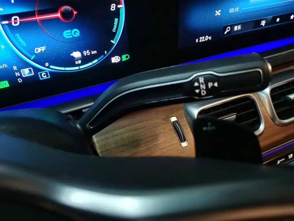 Mercedes-Benz GLE New Energy — миниатюра 15