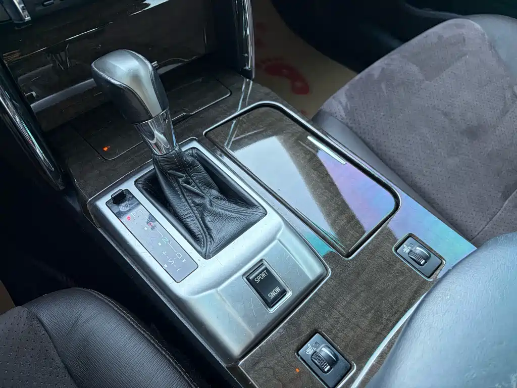 Toyota Reiz 2013 2.5V
