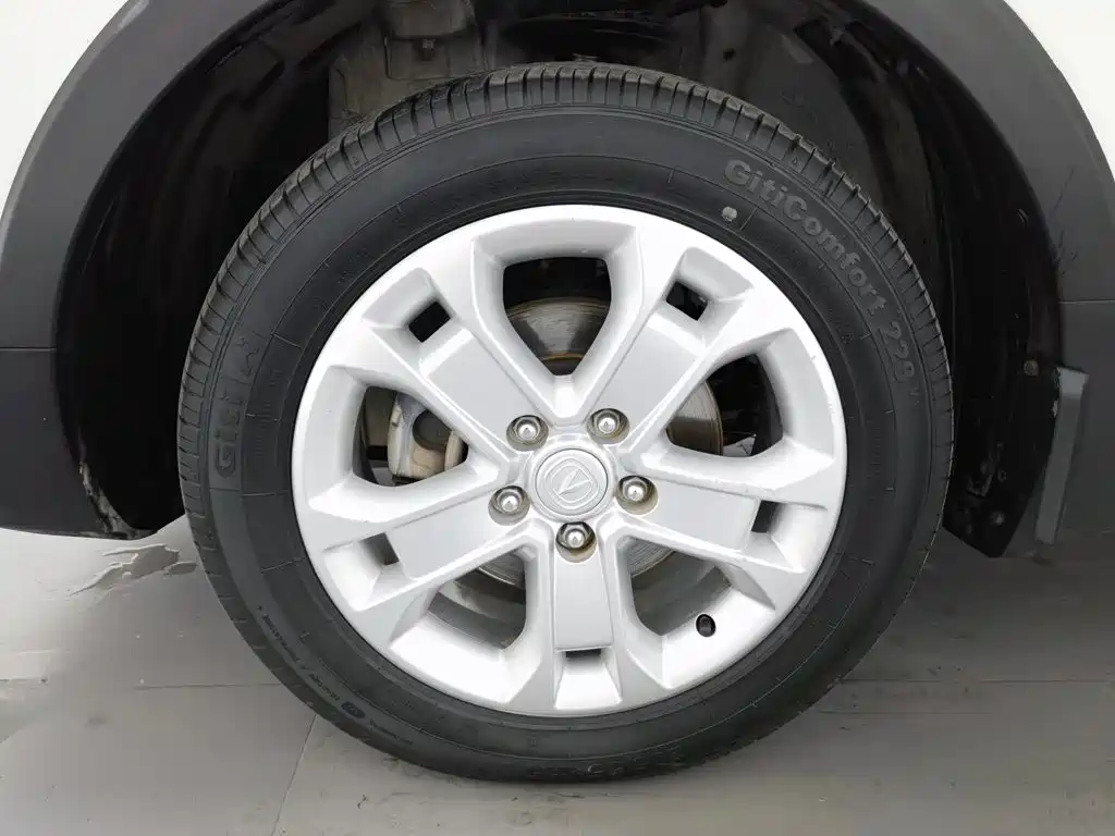 Changan CS15 — миниатюра 17