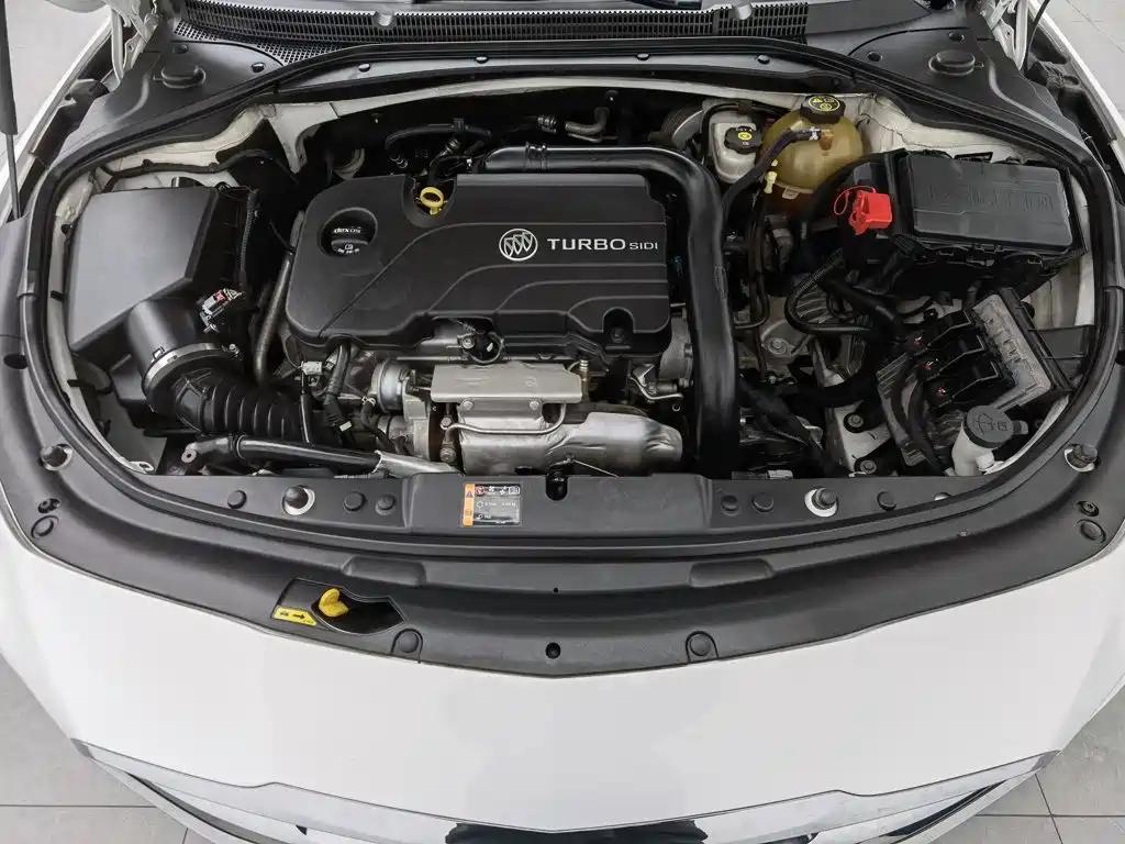 Buick LaCrosse — миниатюра 6