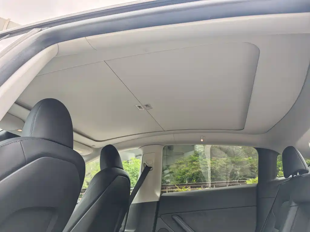 Tesla Model Y — фотографии объявления, Фото 23