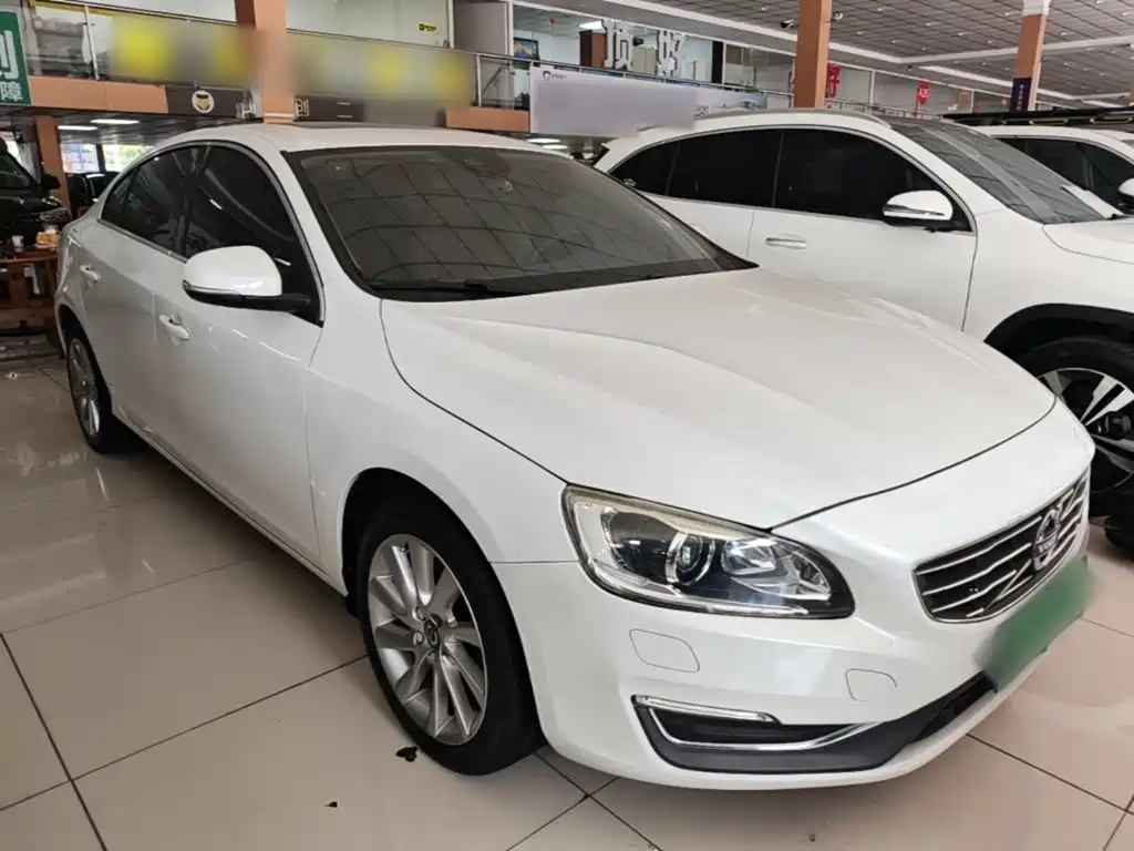 Volvo S60 — миниатюра 4