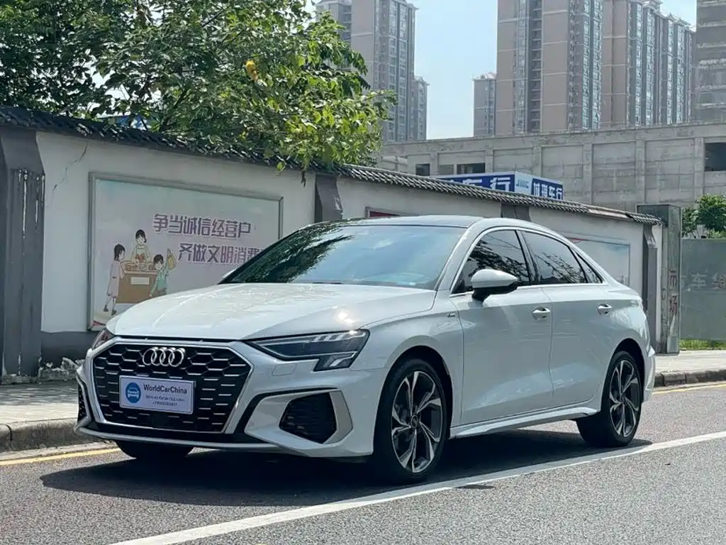 奥迪A3 2023款 改款 A3L Limousine 35 TFSI 豪华运动型 2023