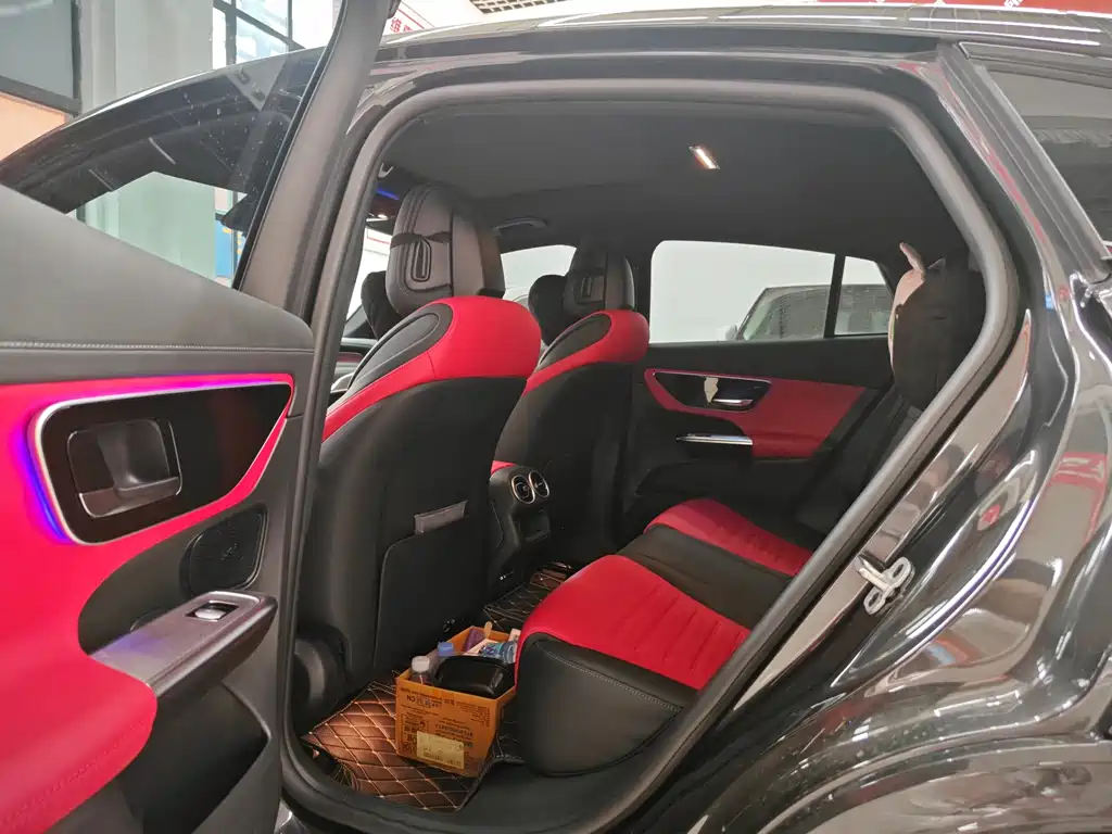 Mercedes-Benz GLC 2024 GLC 260 4MATIC SUV