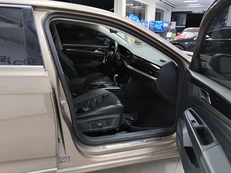Volkswagen Passat — миниатюра 8