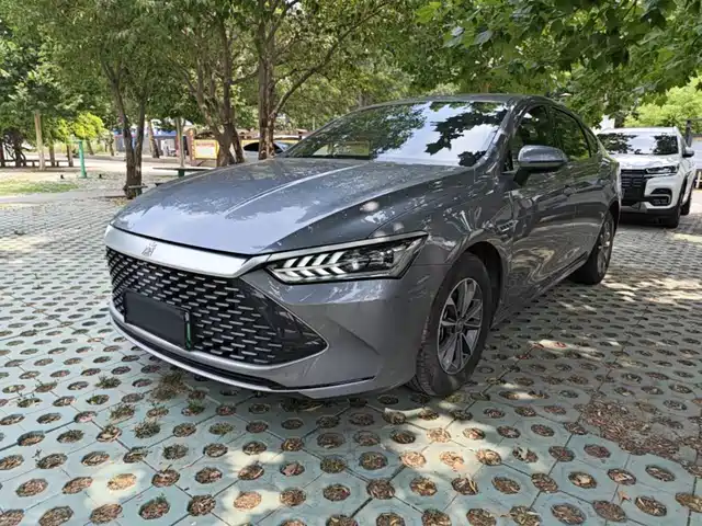 2025 BYD Qin