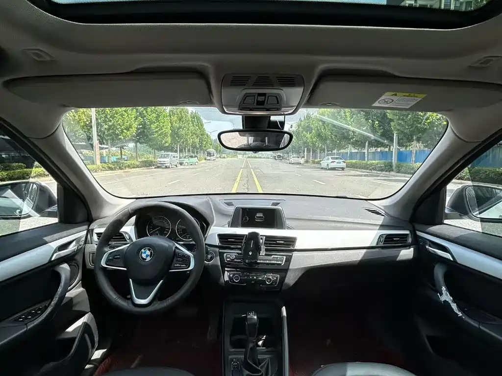BMW X1 — миниатюра 5