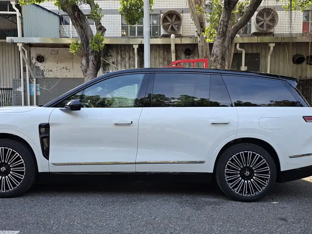 NIO ES8 2026 мест Executive Luxury