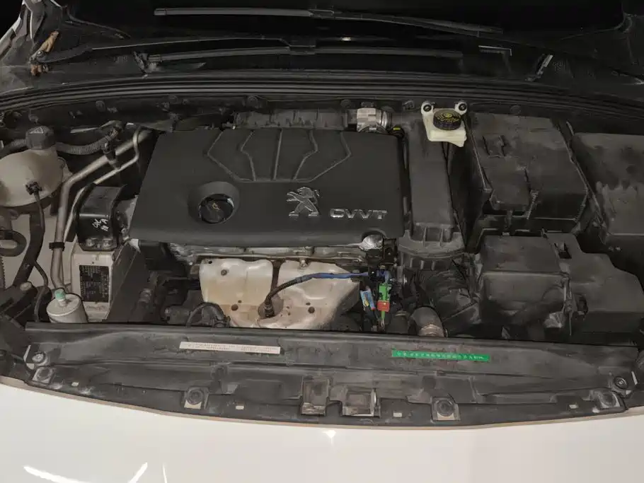 Peugeot 308 — миниатюра 9