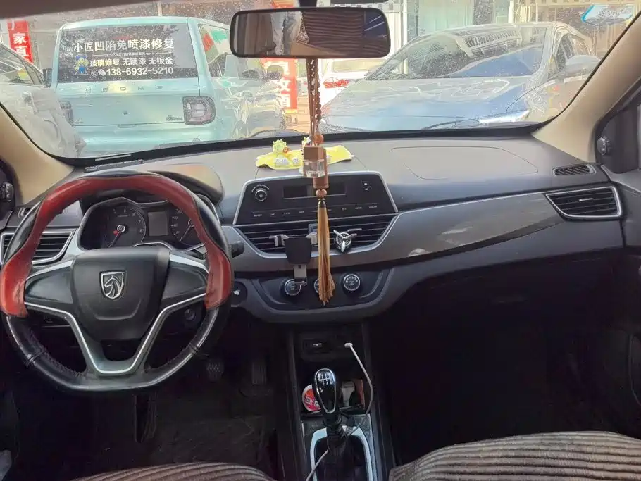 Baojun 310W — миниатюра 12