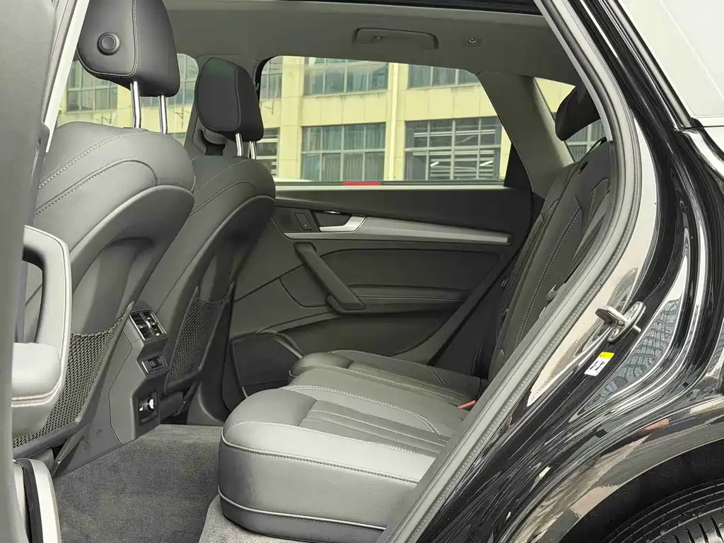 Audi Q5L — миниатюра 8