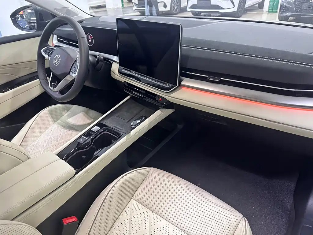 Volkswagen Sagitar 2026 L 300TSI DSG Luxury