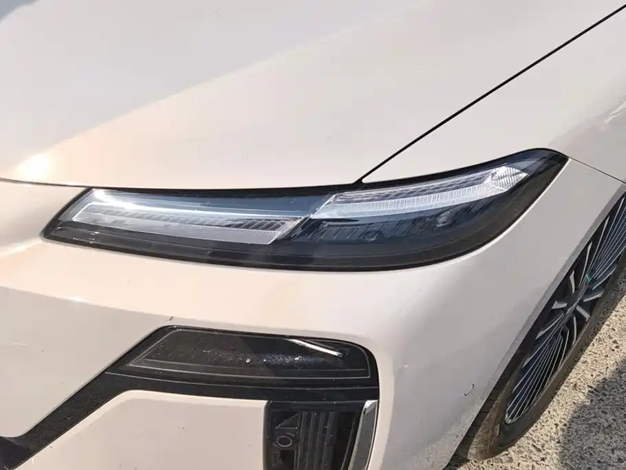 Roewe M7 DMH — миниатюра 5