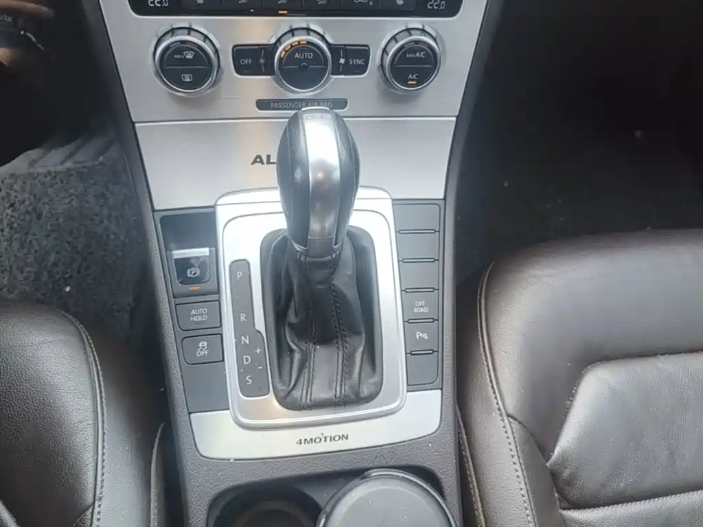 Volkswagen Magotan (Import) — миниатюра 14