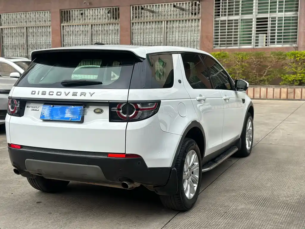Land Rover Discovery Sport 2016 2.0T SE