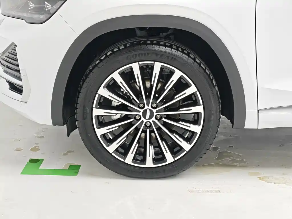 Geely Monjaro L 2025 2.0TD AT