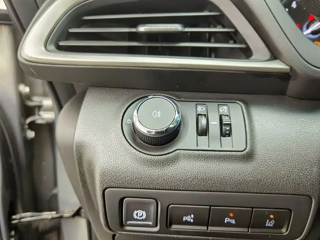 Buick GL6 — миниатюра 21