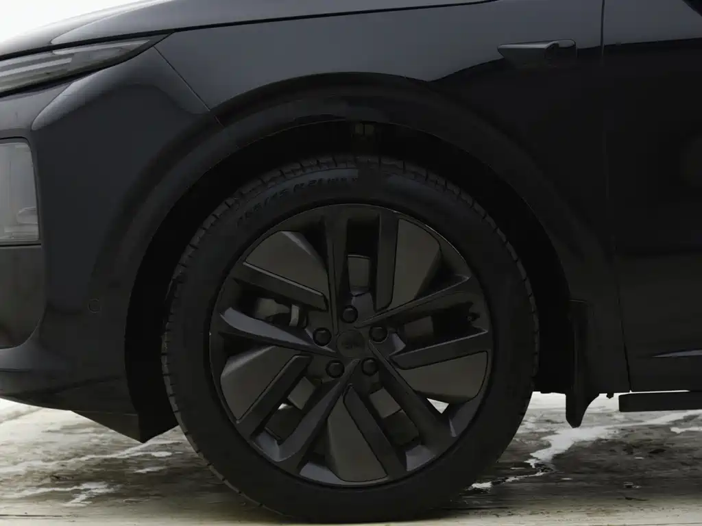 Li Auto Li L6 — миниатюра 25
