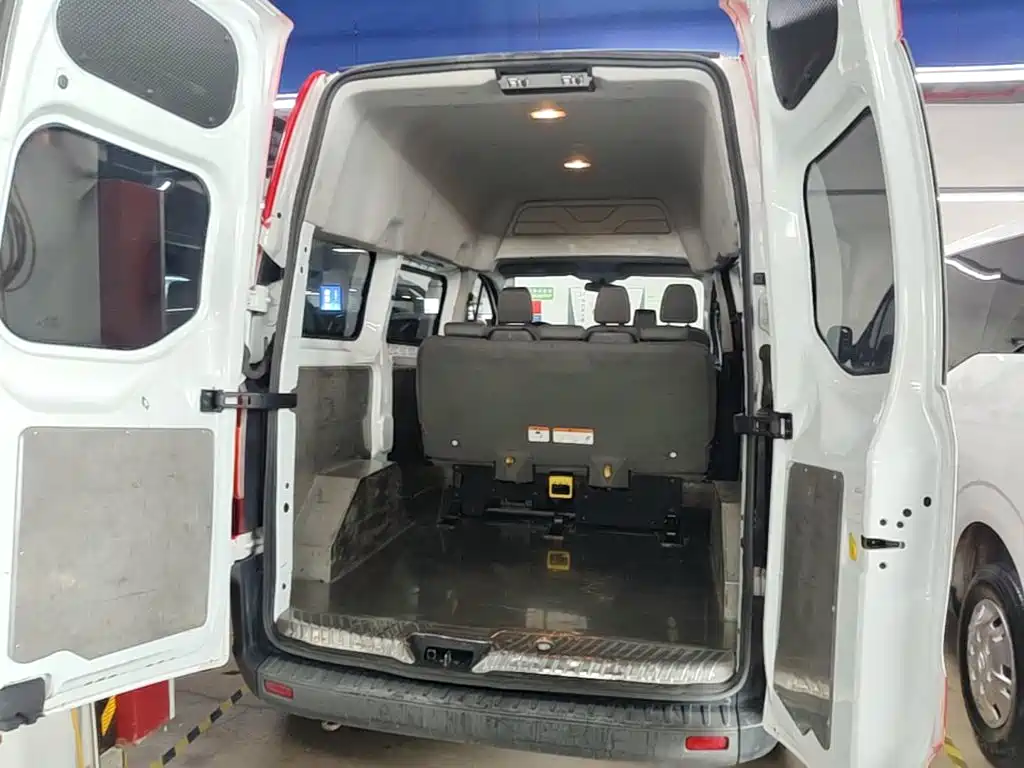 Ford Transit — миниатюра 19