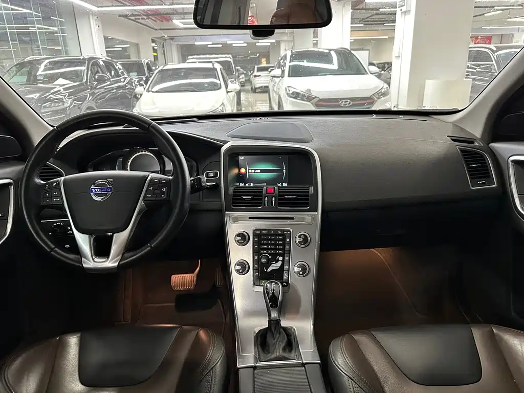 Volvo XC60 — миниатюра 8