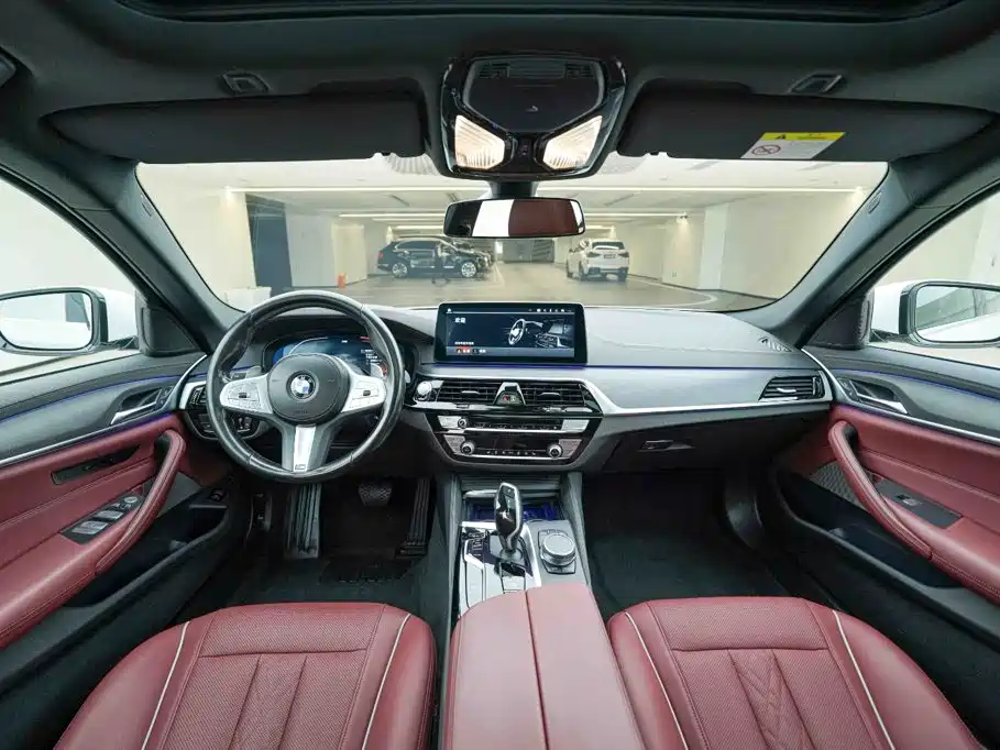 BMW 5 Series — миниатюра 19