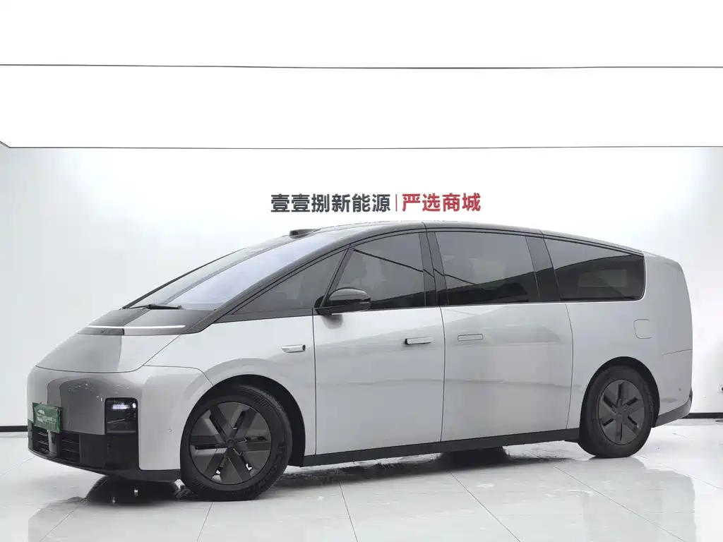 Li Auto MEGA