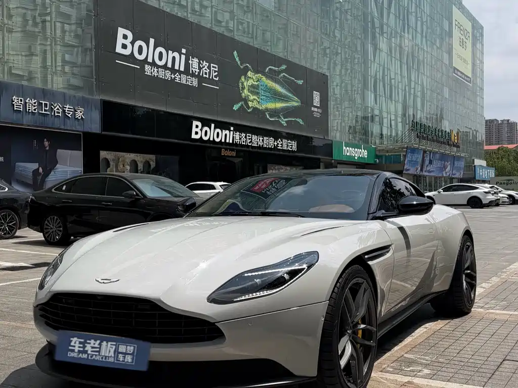 Aston Martin DB11 2019 4.0T V8 Coupe