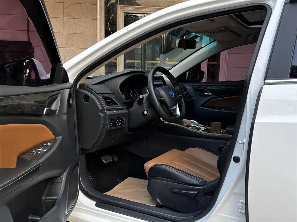 BYD Qin NEV — миниатюра 11