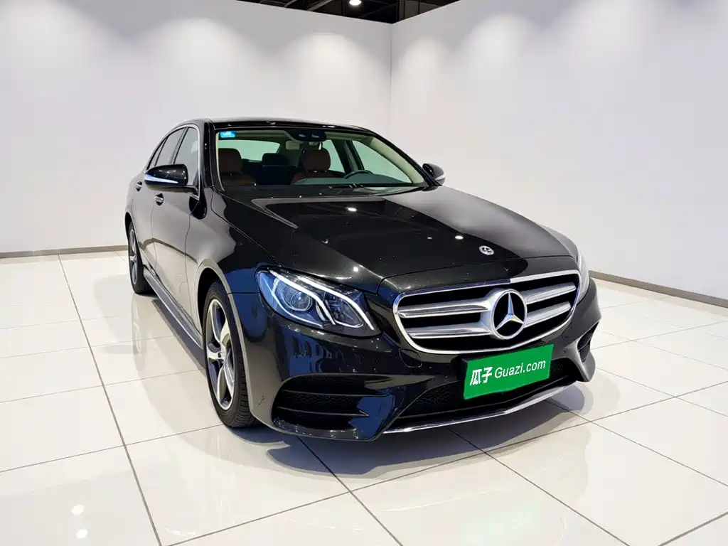Mercedes-Benz E-Class — миниатюра 3