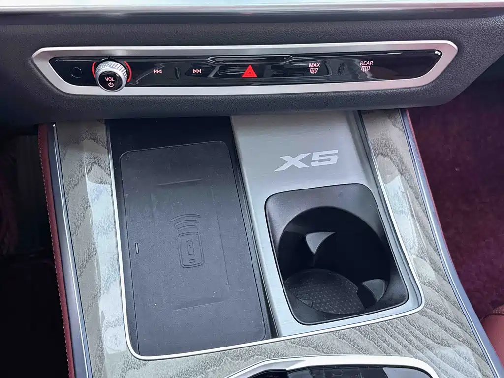 BMW X5 — миниатюра 14