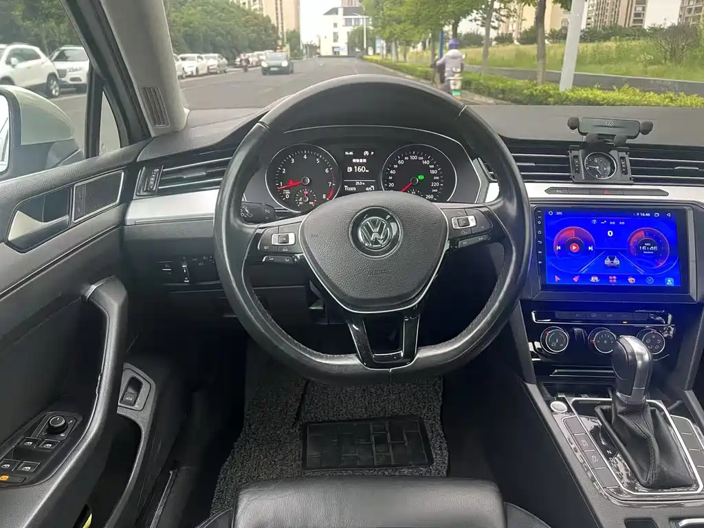 Volkswagen Magotan 330TSI DSG Leading Type, фото 6