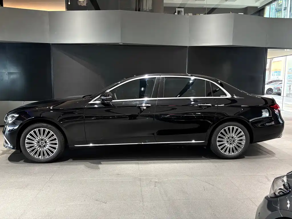 Mercedes-Benz E-Class E 2022 E 300 L Luxury