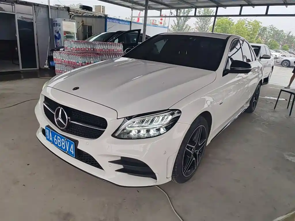 Mercedes-Benz C-Class 2021