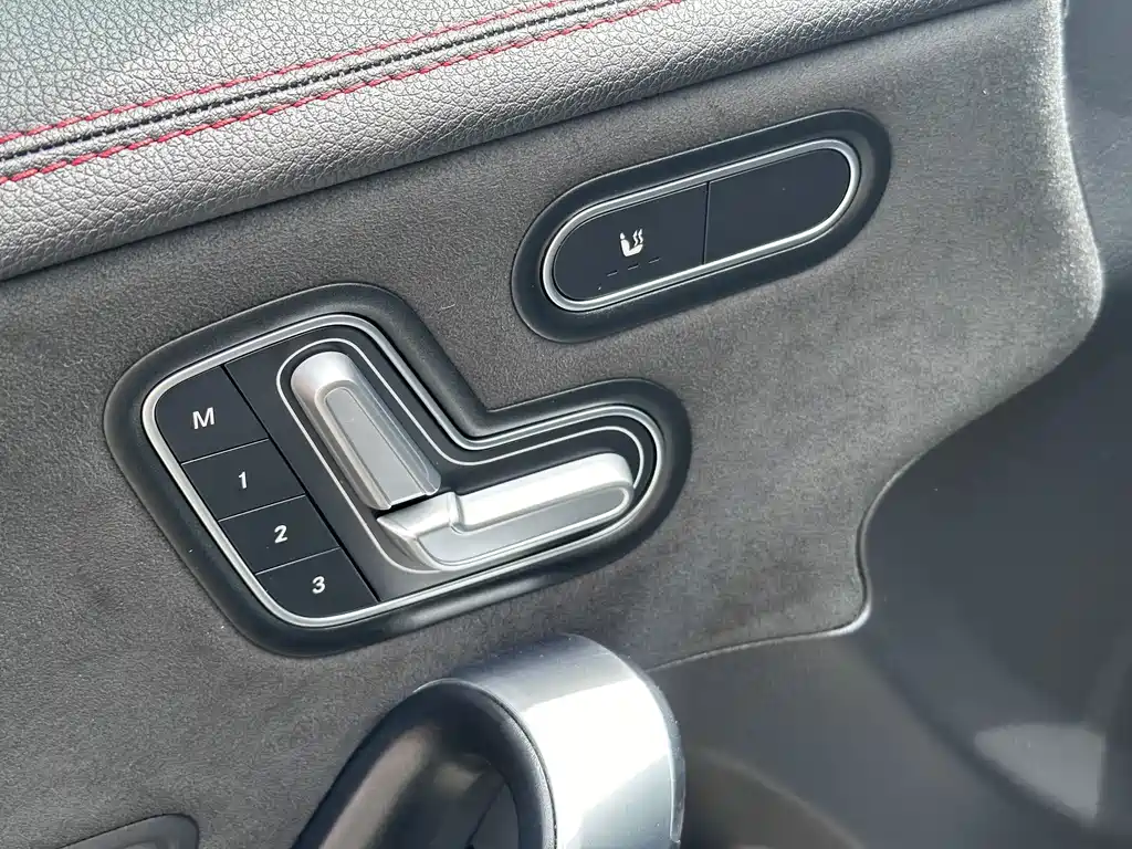Mercedes-Benz CLA (Import) — миниатюра 14