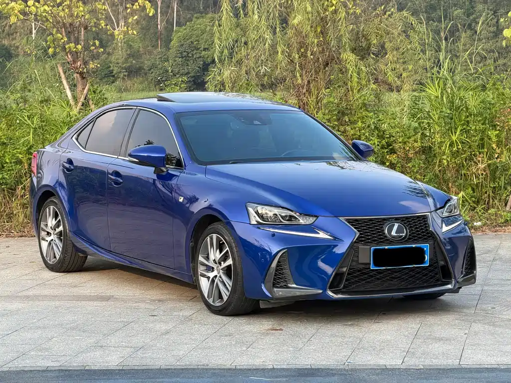 Lexus IS — миниатюра 3