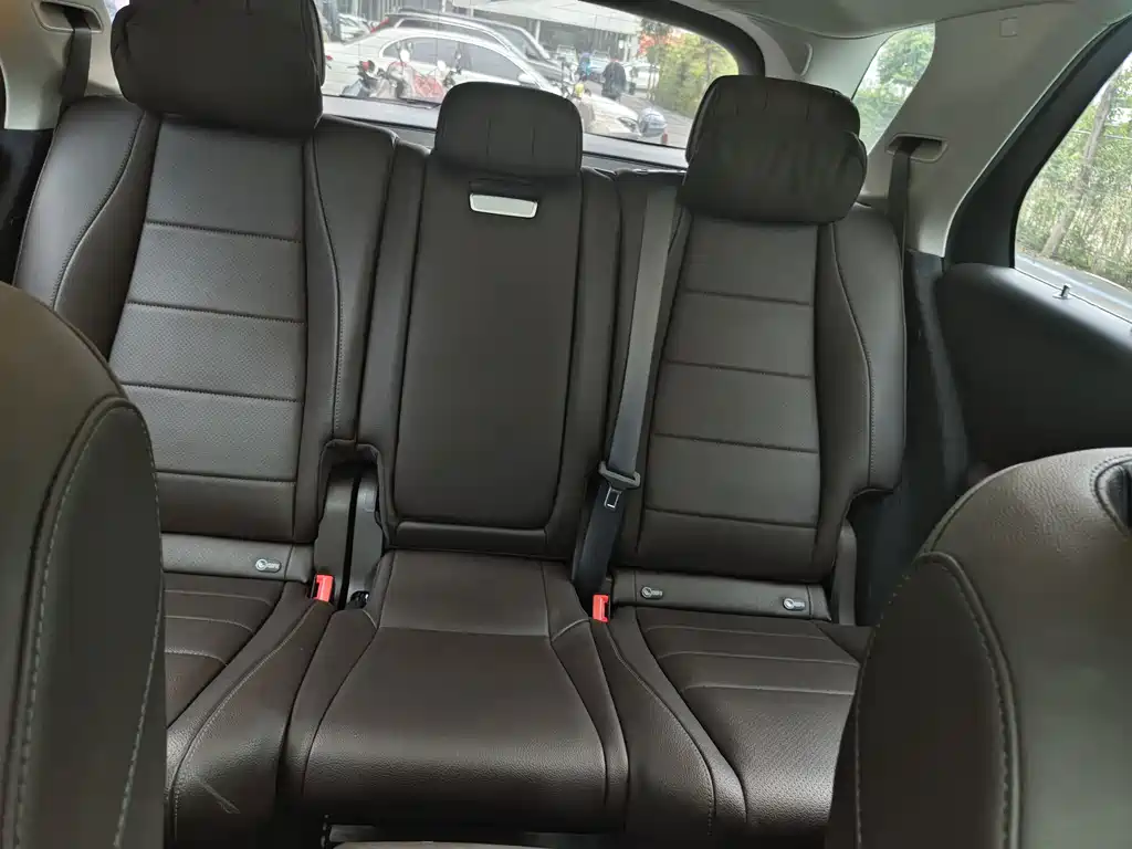 Mercedes-Benz GLE (Import) — миниатюра 4