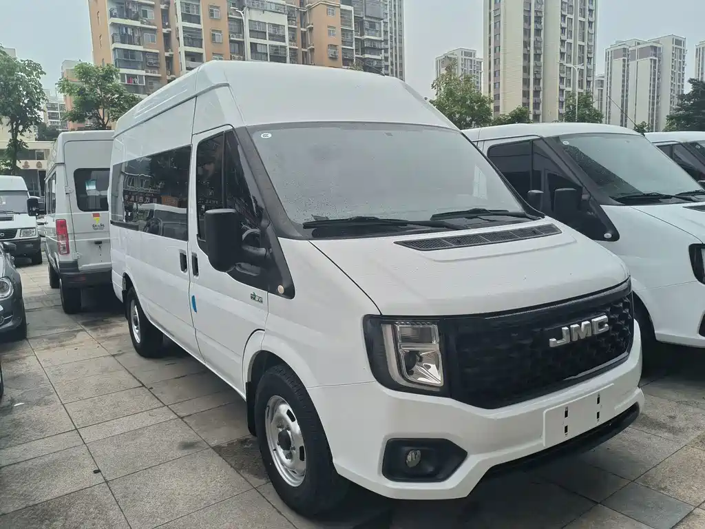 JMC JMC Fushun — миниатюра 3