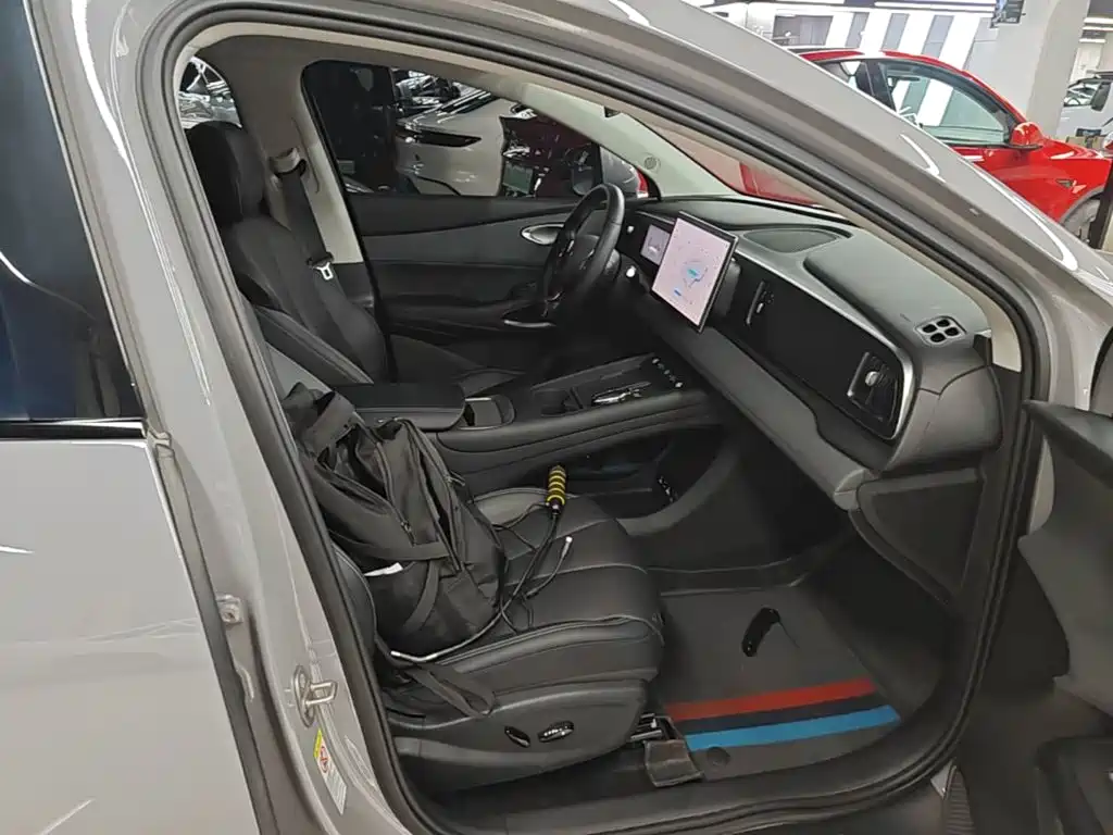 BYD Sealion 05 EV — миниатюра 25