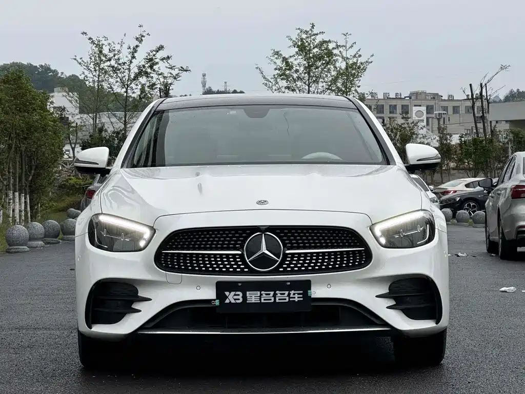 Mercedes-Benz E-Class — миниатюра 2