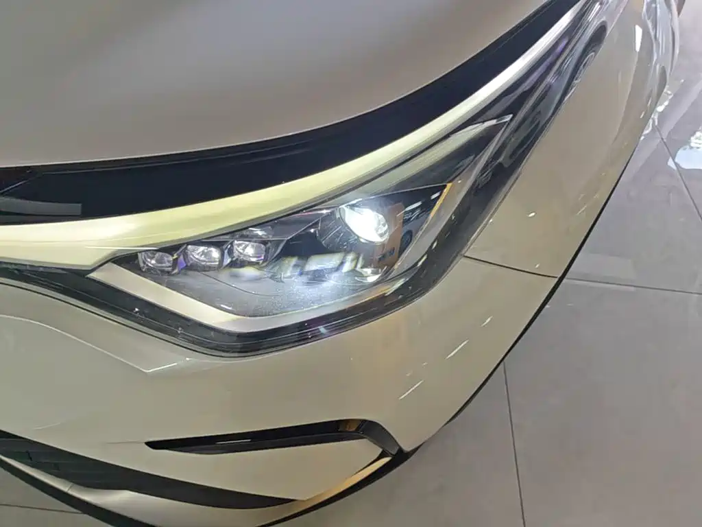 Toyota IZOA — миниатюра 24