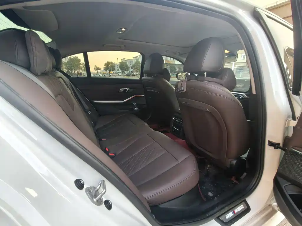 BMW 3 Series — миниатюра 17