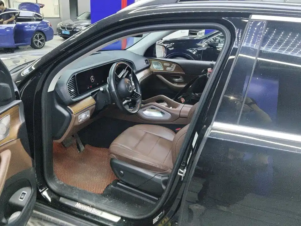 Mercedes-Benz GLE (Import) — миниатюра 4