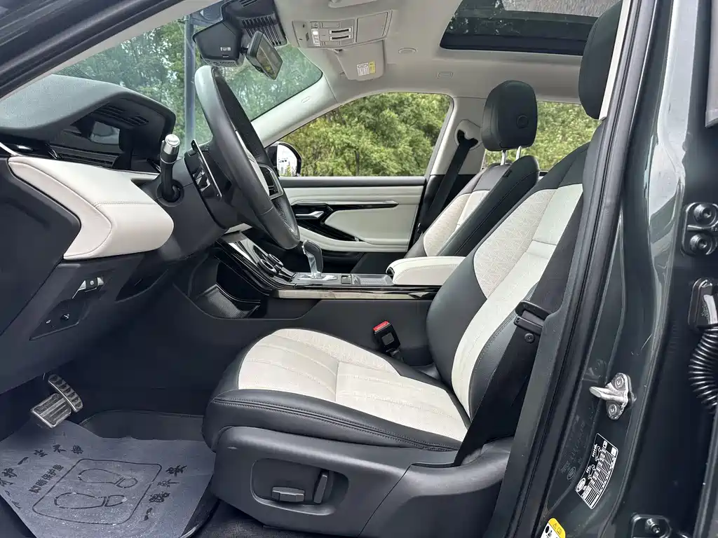 Land Rover Range Rover Evoque 2021 L 249PS R-Dynamic First edition
