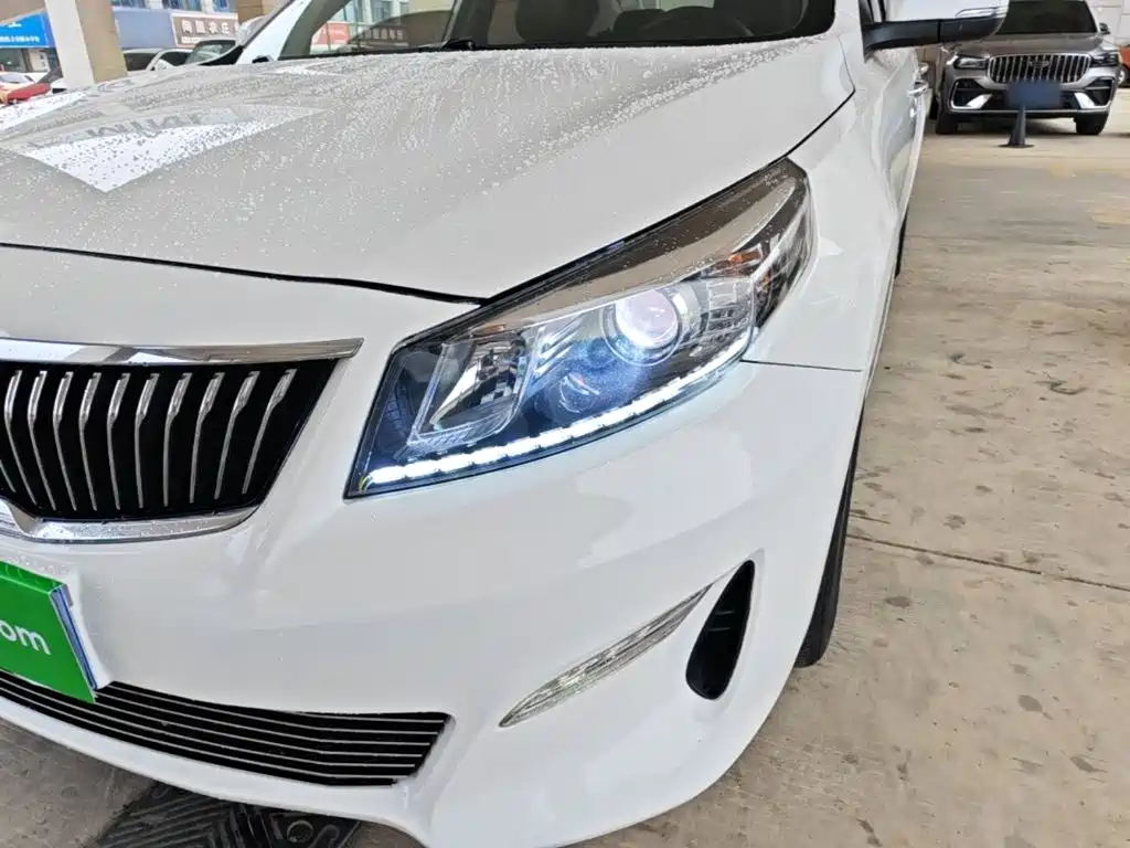 Kia K4 — миниатюра 24