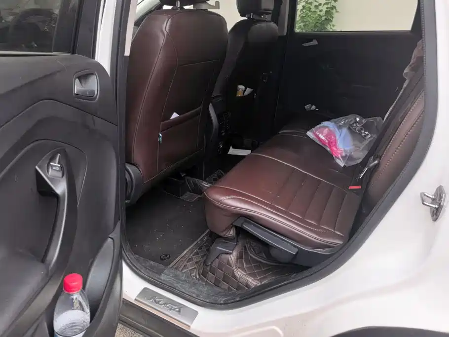 Ford Kuga — миниатюра 11