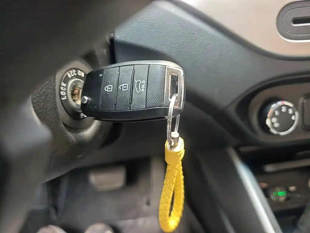 Kia Carens — миниатюра 9