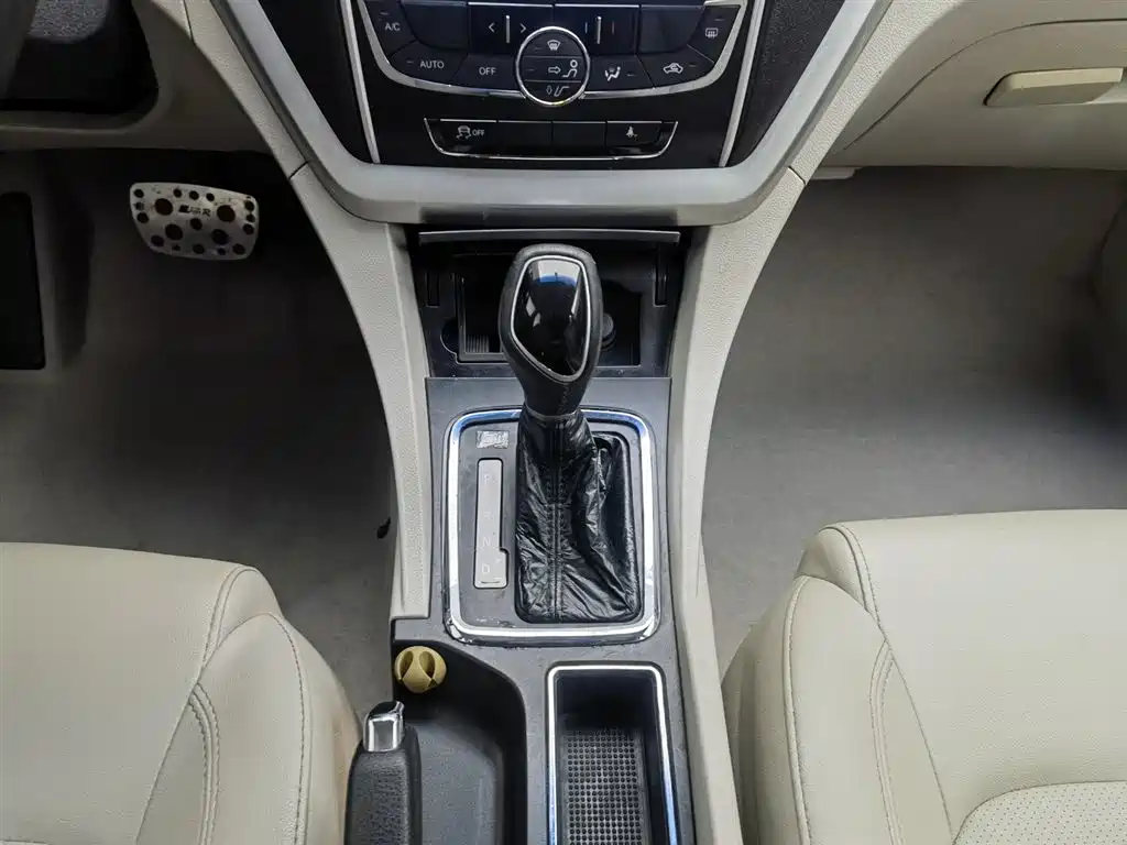 GEELY AUTOMOBILE EMGRAND